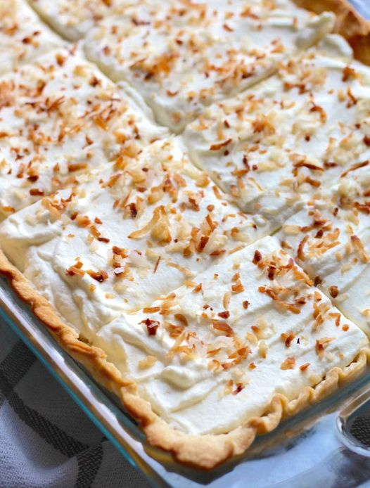 PAULA’S COCONUT CREAM PIE