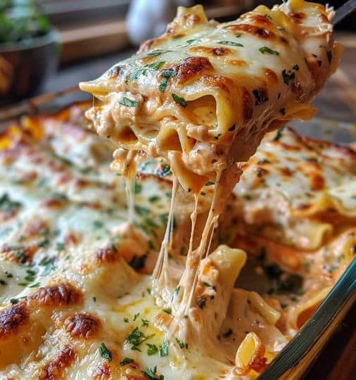 GARLIC CHICKEN LASAGNA TWIRLS