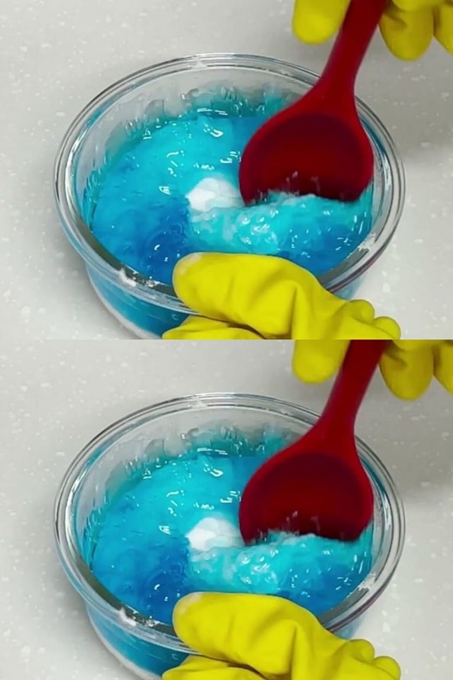 Mix the mild soap with the baking soda: what you will see next is unique